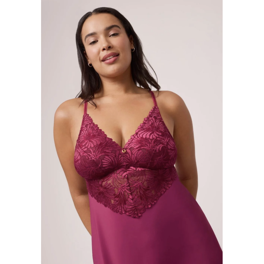 Vixen Bust Support Chemise Set With Matching Thong
