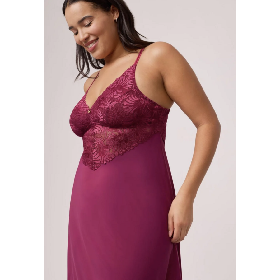 Vixen Bust Support Chemise Set With Matching Thong