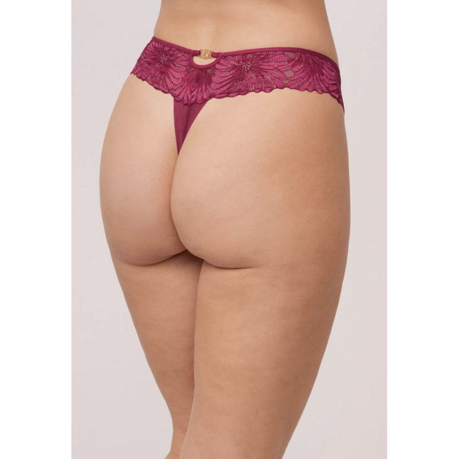 Vixen Thong