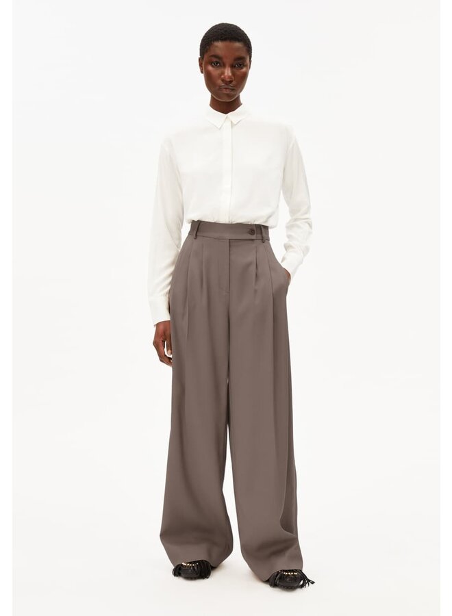 LARISAANA - off white