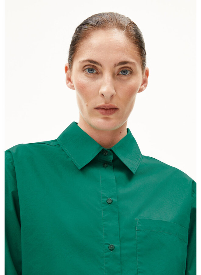 MAALGAA- emerald green