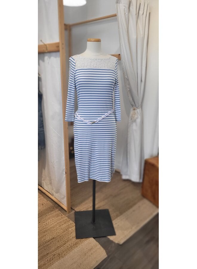 ROBE RAYÉE bleu - 2e Vie - très bon état - medium
