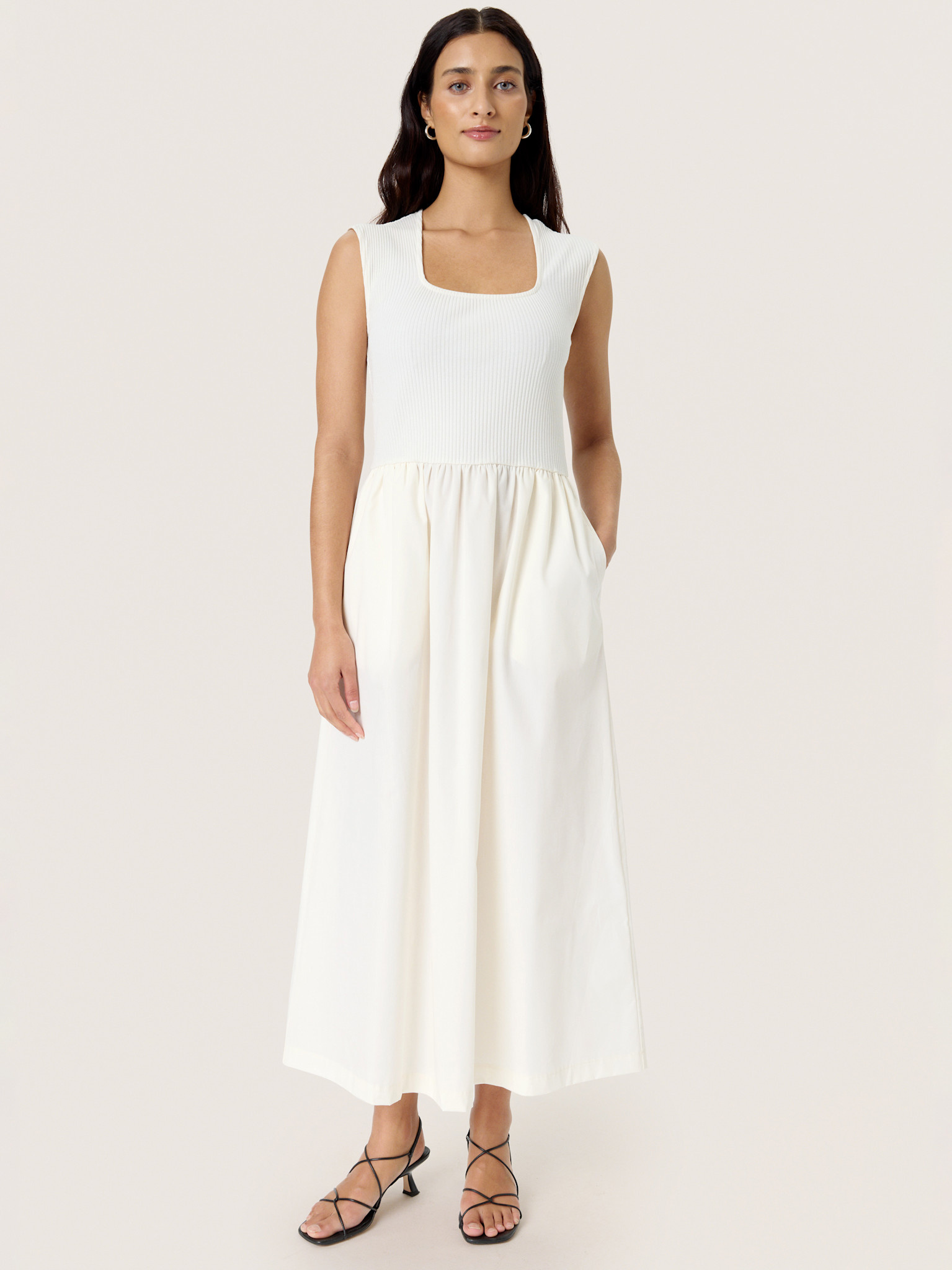 Simone robe whisper white - Swell & Ginger
