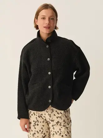 DES PETITS HAUTS Zlavina vest