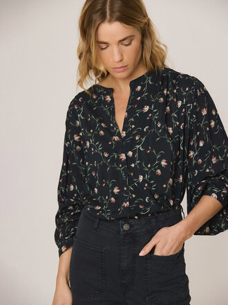 INDI & COLD Marine floral blouse AD103