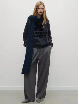 THE NEW SOCIETY Logo sweatshirt moonless night