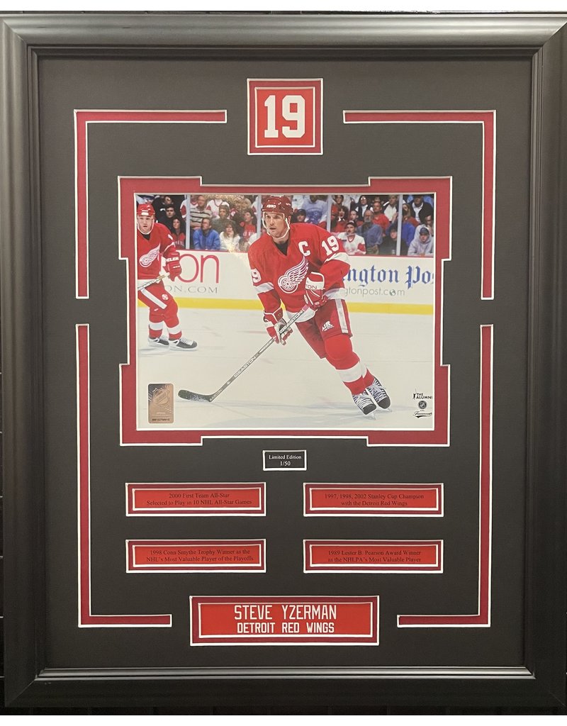 STEVE YZERMAN 16X20 FRAMED LIMITED EDITION #/50 - DETROIT RED WINGS