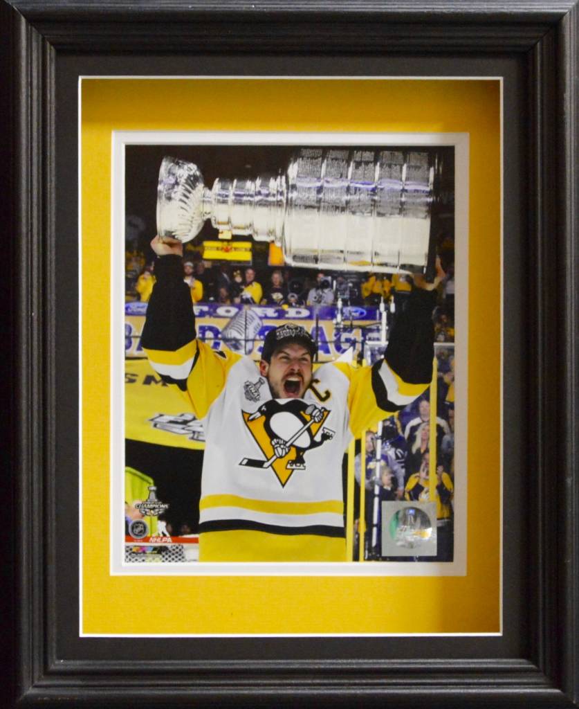 sidney crosby autographed jersey framed