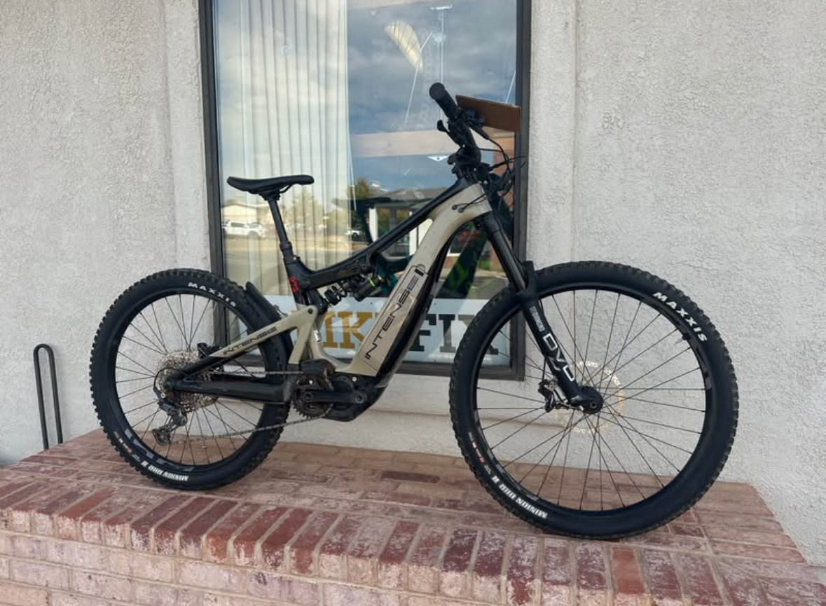 Intense SALE Intense Tazer E-bike, DVO Expert  (Medium , tan/black) DEMO