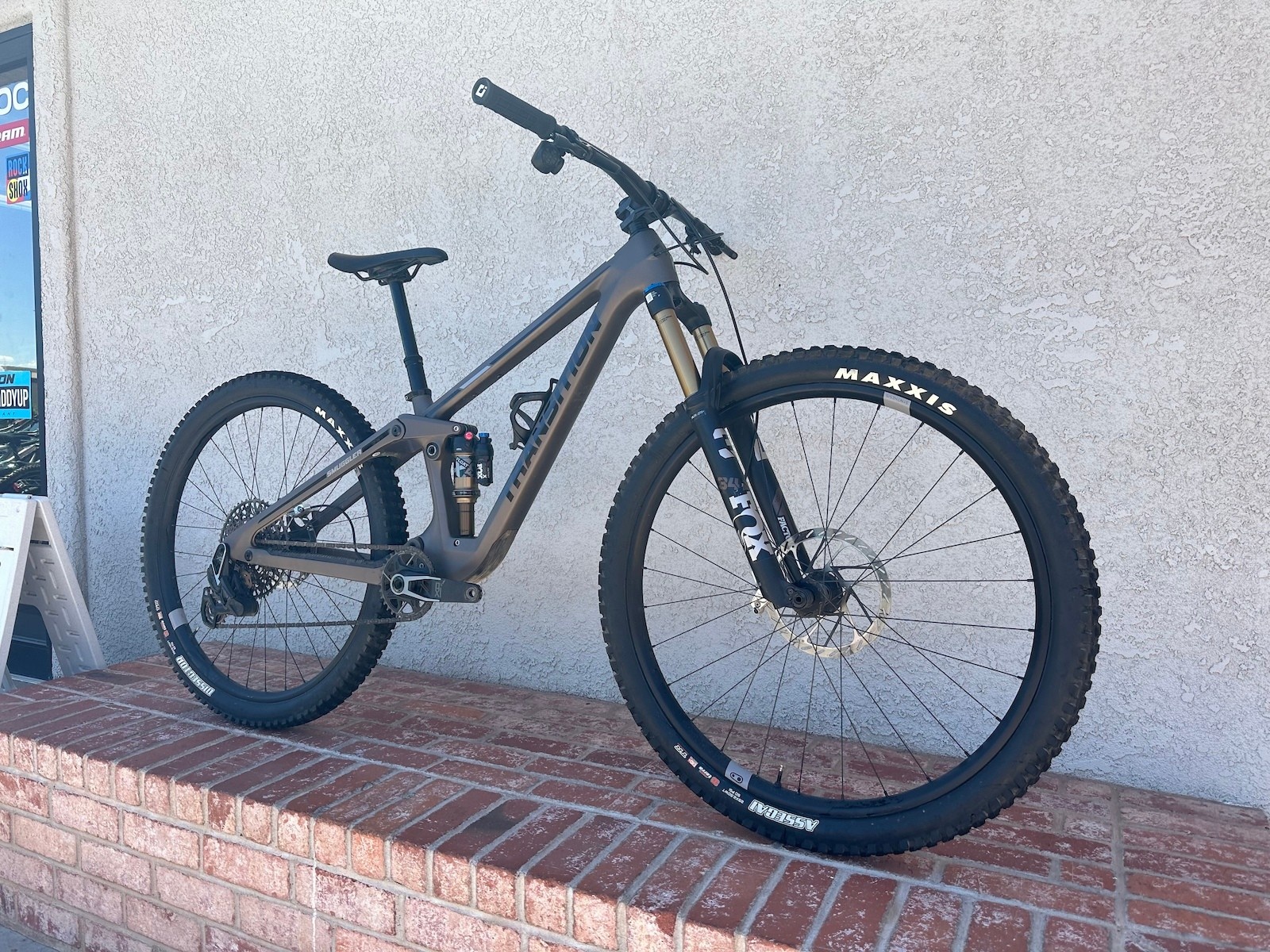 Transition SALE Transition Smuggler Carbon X0 T-type (Small, Espresso) DEMO