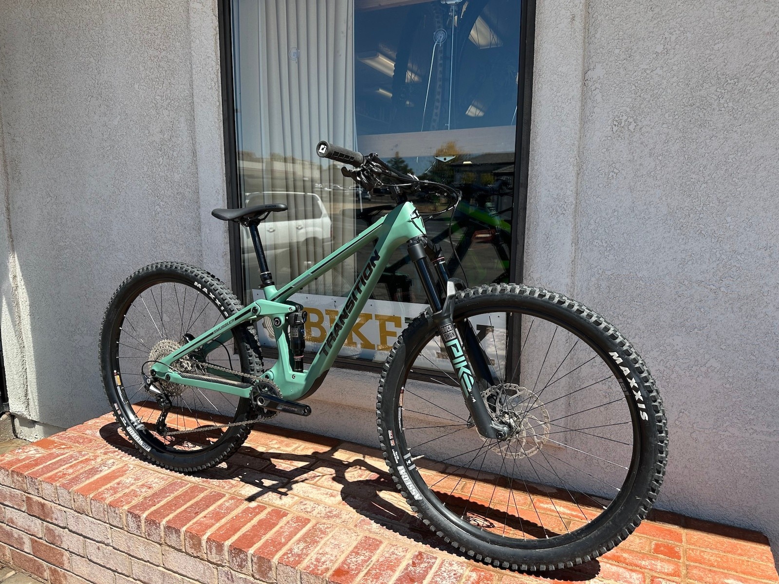 SALE Transition Smuggler Carbon Deore (Small-Juniper) DEMO