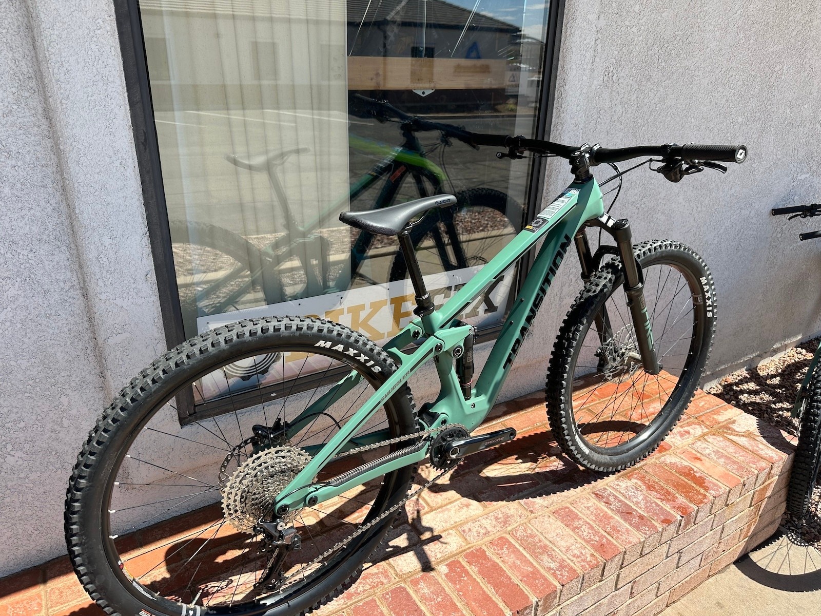 SALE Transition Smuggler Carbon Deore (Small-Juniper) DEMO