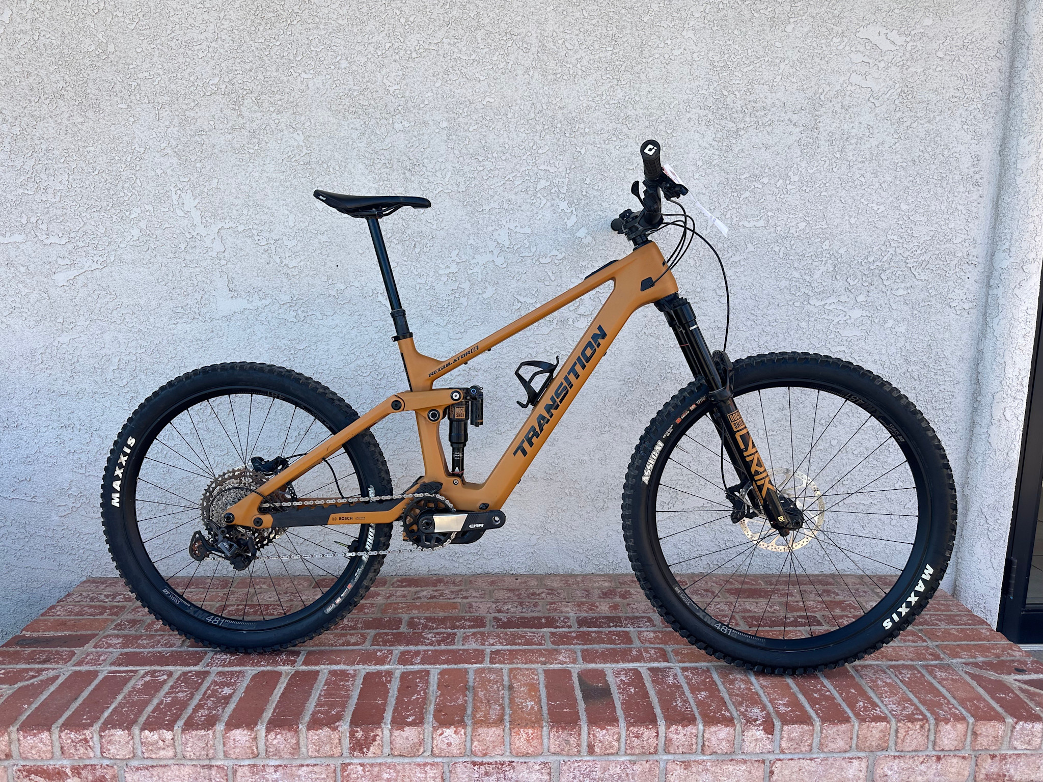 Transition Transition Regulator SX XT (Large, Madrone Gold) DEMO