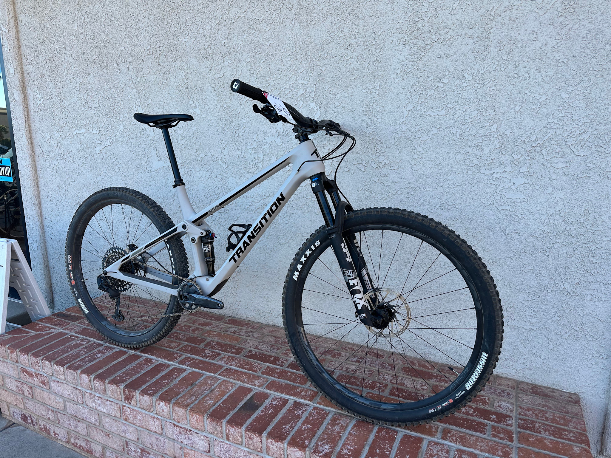 Transition Spur GX (Large, Hazy Grey) DEMO