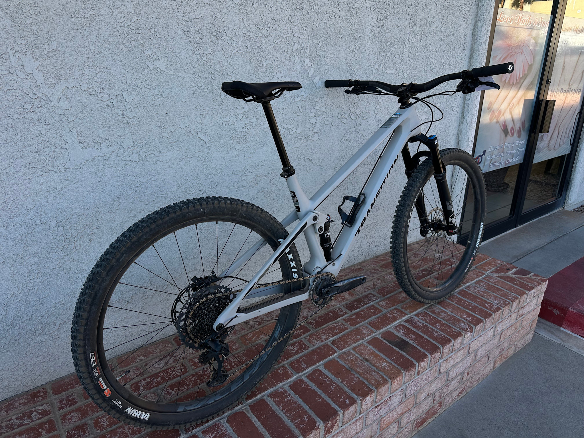 Transition Spur GX (Large, Hazy Grey) DEMO