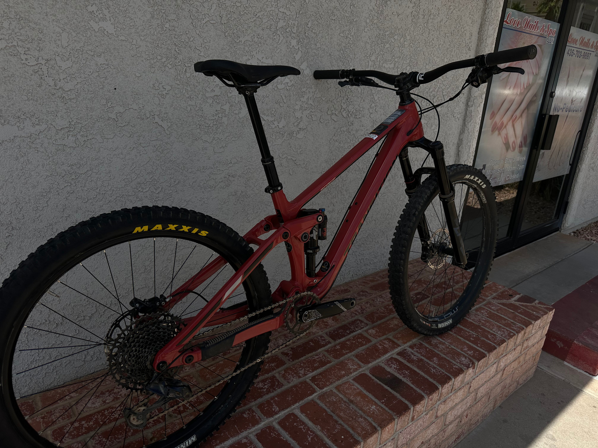 Transition Transition Scout Alloy GX (Medium, Raspberry Red) DEMO