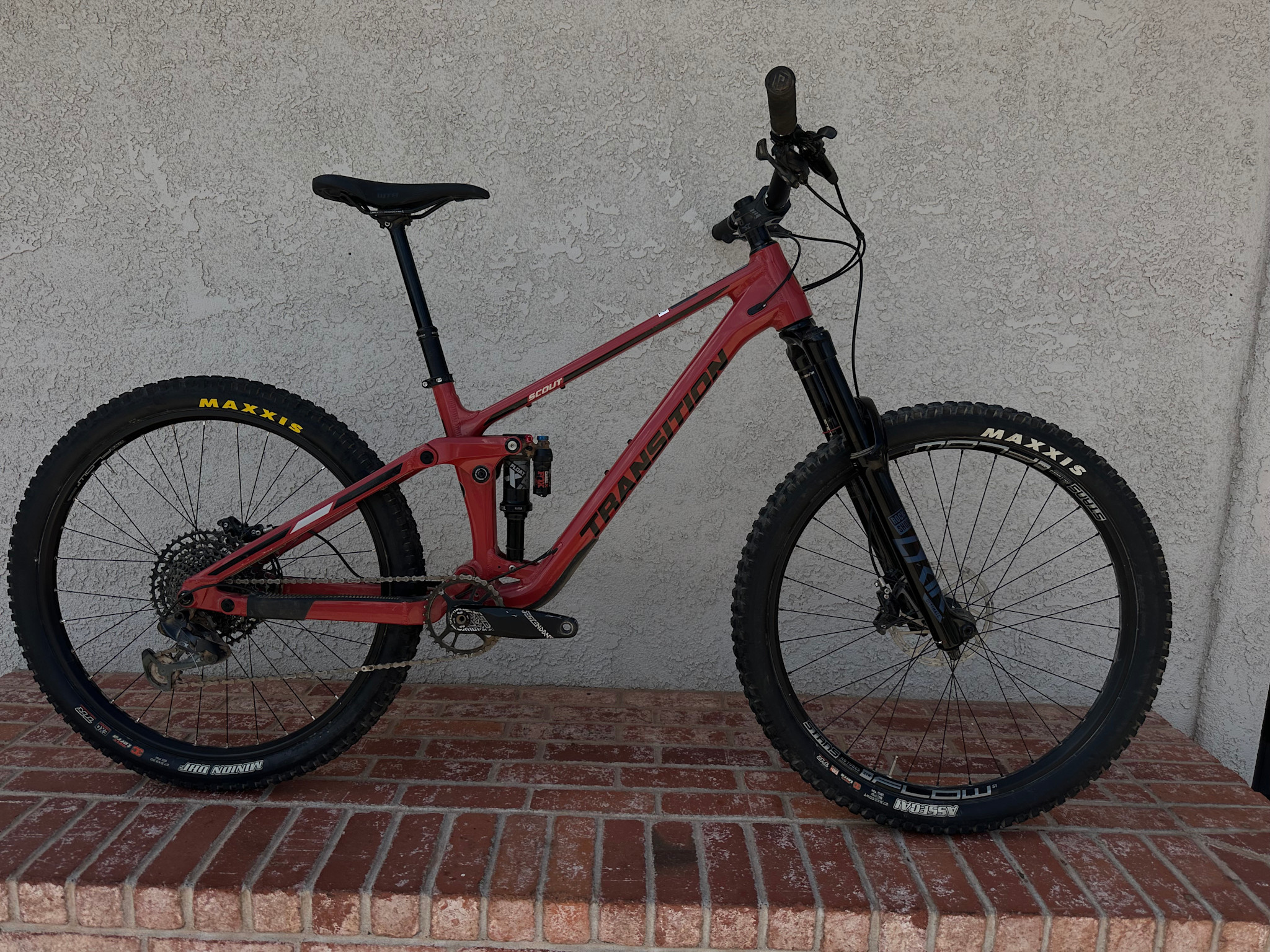 Transition Transition Scout Alloy GX (Medium, Raspberry Red) DEMO