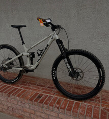Transition DEMO Transition Sentinel Alloy XT (Large-Glacier White)