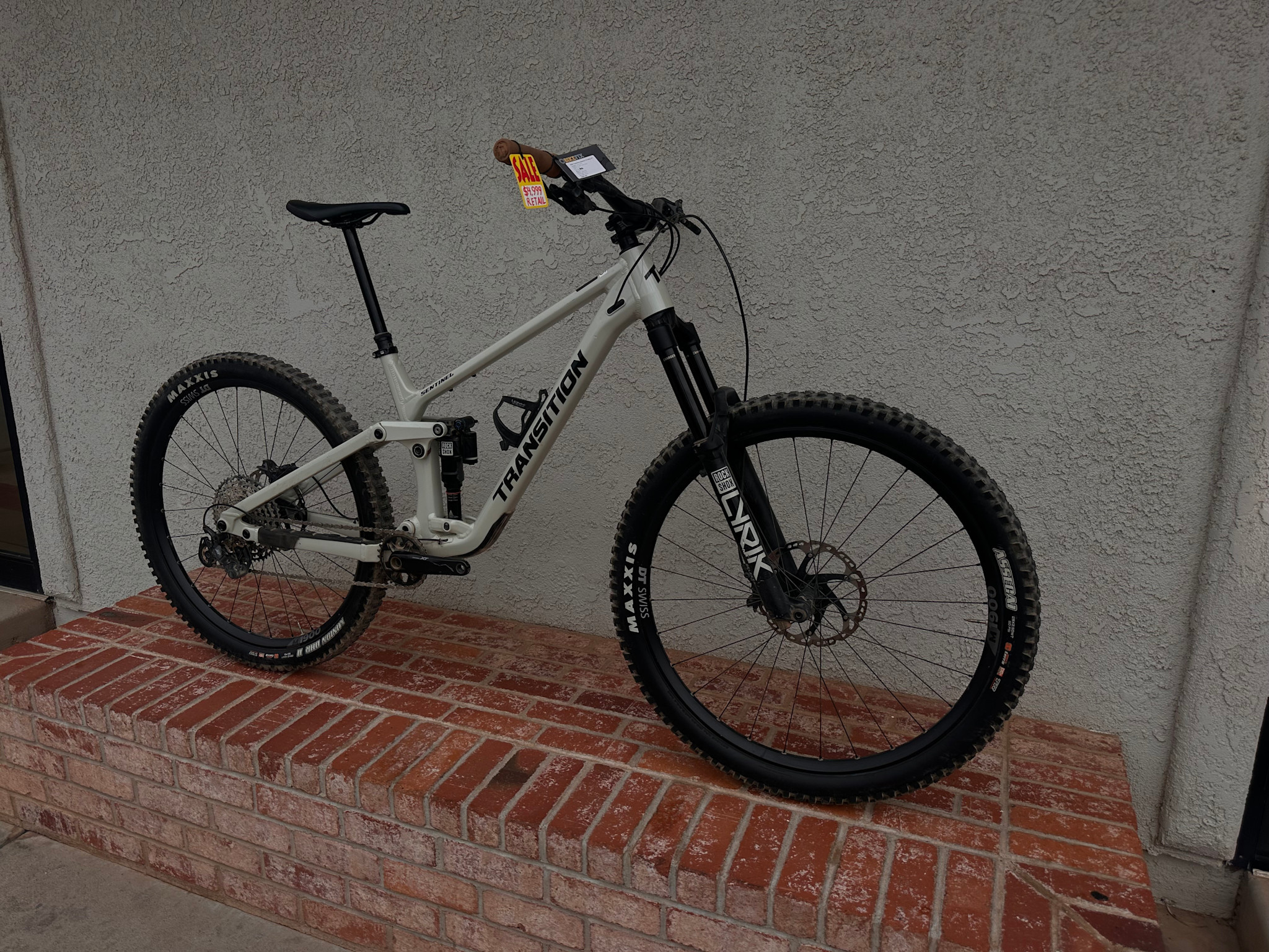 Transition DEMO Transition Sentinel Alloy XT (Large-Glacier White)