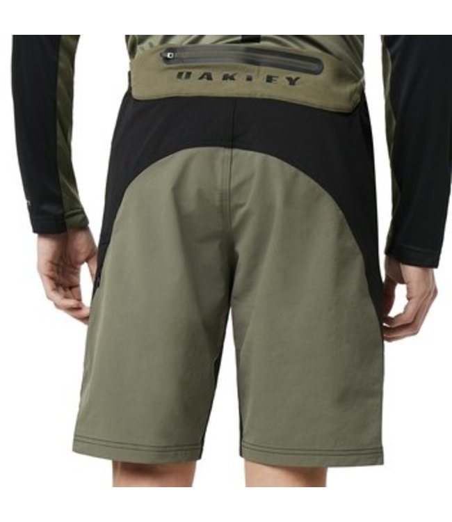 Short Oakley MTB Trail Short Beetle