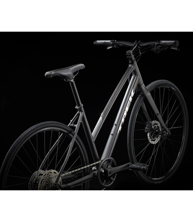 23 Trek FX 3 Disc Stagger Matte Dnister Black