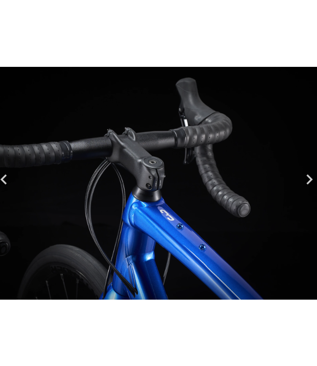 23 Trek Domane AL 3 Disc Alpine Blue to Dnister Black Fade