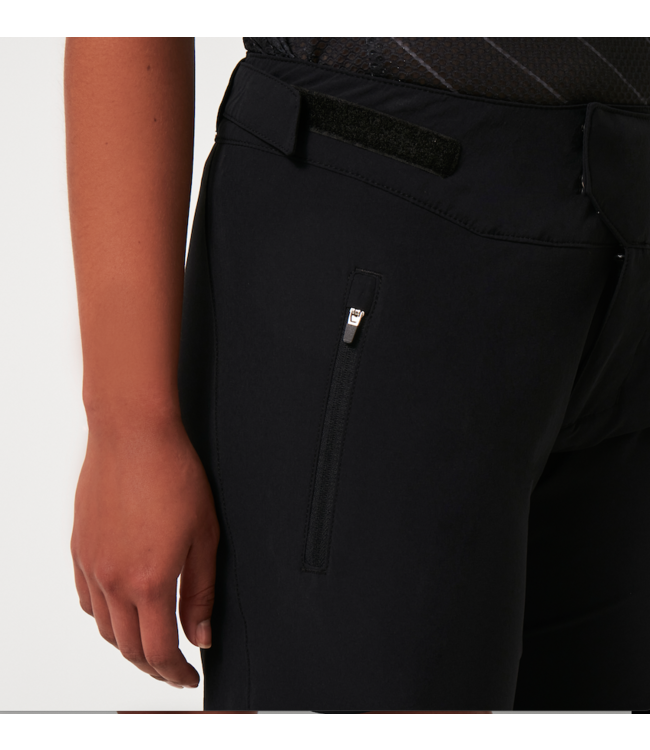 Short Oakley Factory Pilot RC Femme Blackout