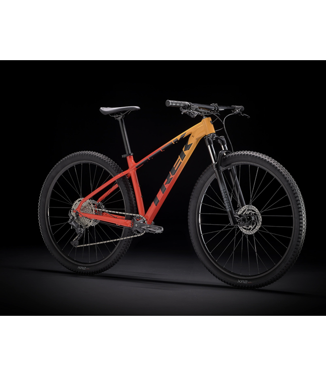 22 Trek Marlin 7 2 Gen Marigold Fade to Red