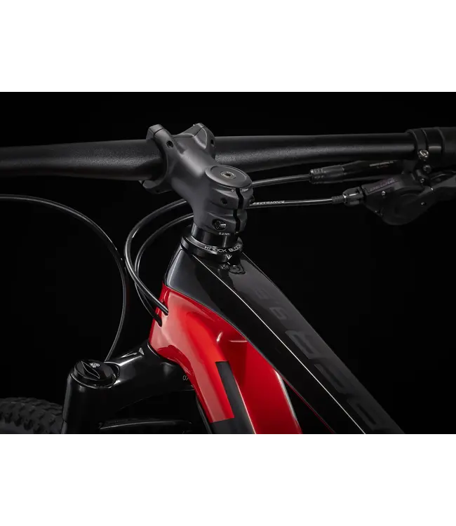 24 Trek Procaliber 9.5 Radioactive Red/Trek Black