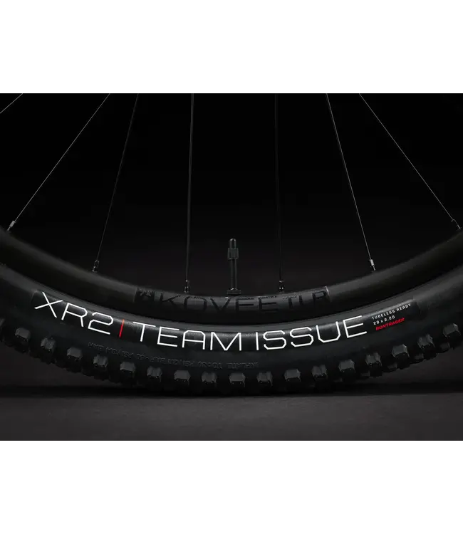 24 Trek Procaliber 9.5 Radioactive Red/Trek Black