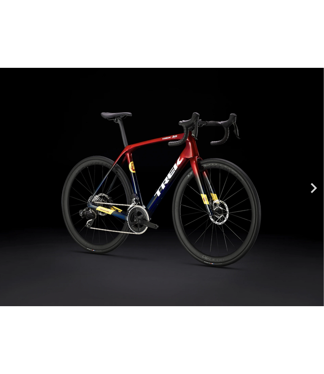 24 Trek Domane SLR 6 AXS Gen 4 Metallic Red Smoke to Blue Smoke Fade