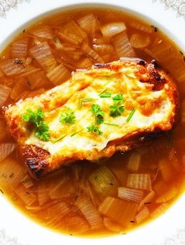 Soupe à l'oignon & à la bière ( promo du mois )