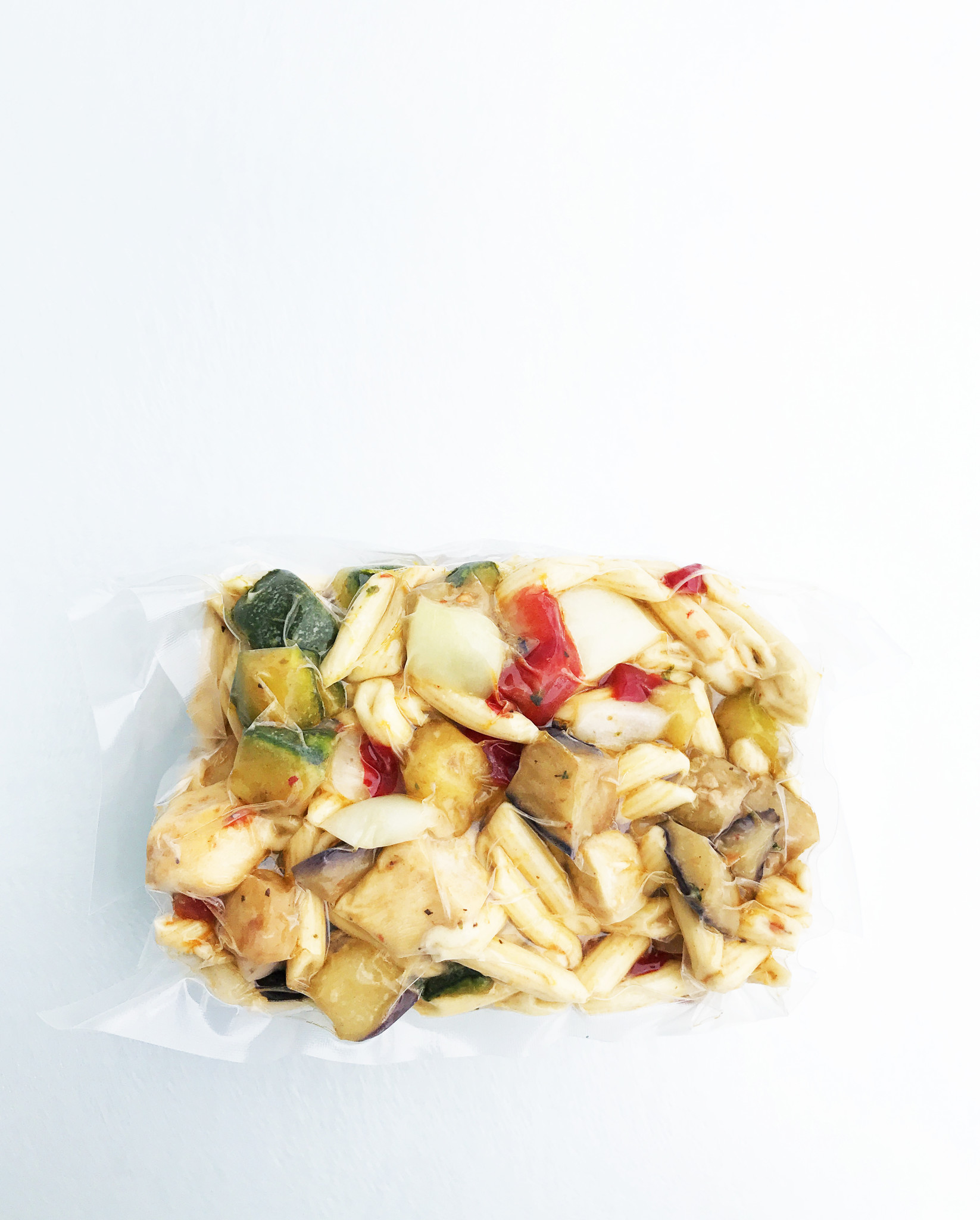 Pennette with ratatouille & poultry (325g)