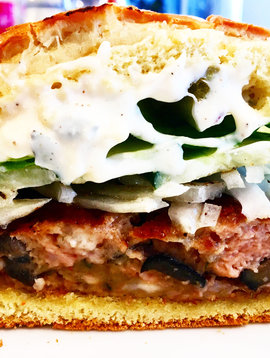 Burger au porc de style grec au fromage feta - LIQUIDATION
