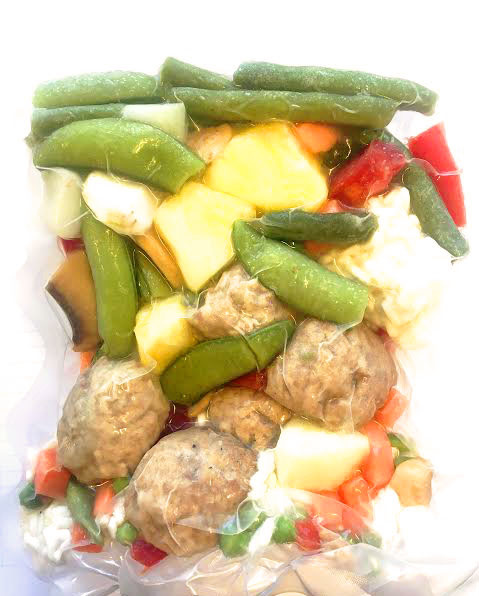 Ultra FIT Veal meatballs, pilaf rice, pineapple & Asian vegetables