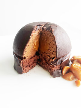 Chocolate & caramel dome