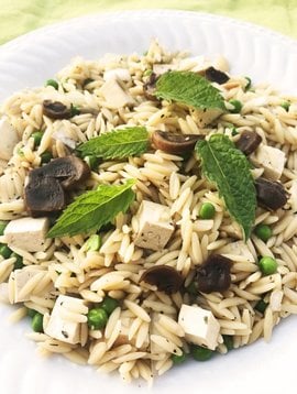 Tofu, mushrooms, green peas & mint orzo (175g)