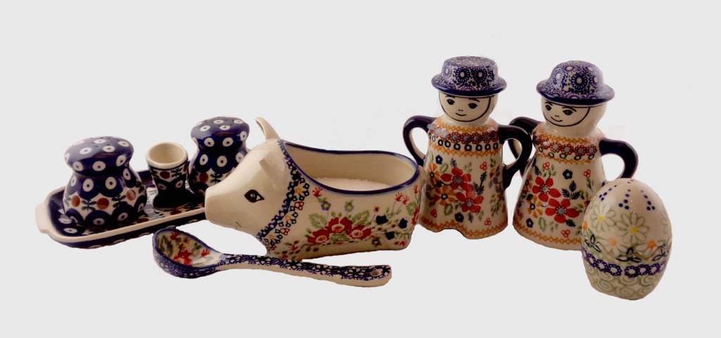 Pass the Salt Around Your Polish Pottery Dinnerware