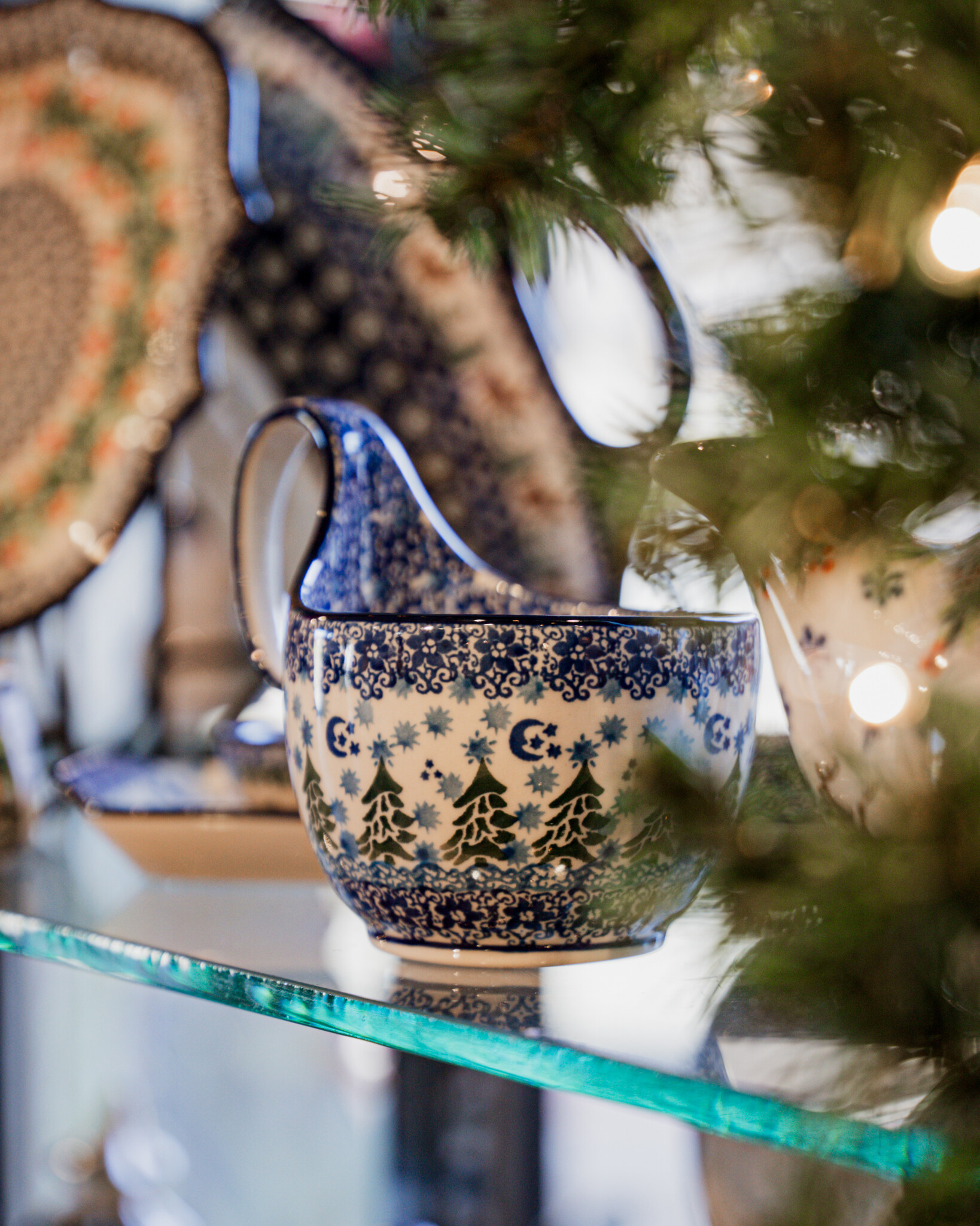 Festive Polish Pottery Patterns: Celebrating the Holiday Spirit