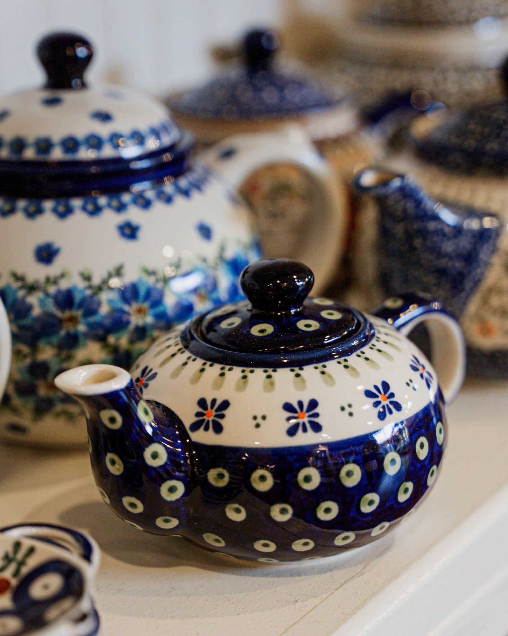 The Unveiling Tapestry: Polish Pottery's Cultural Odyssey