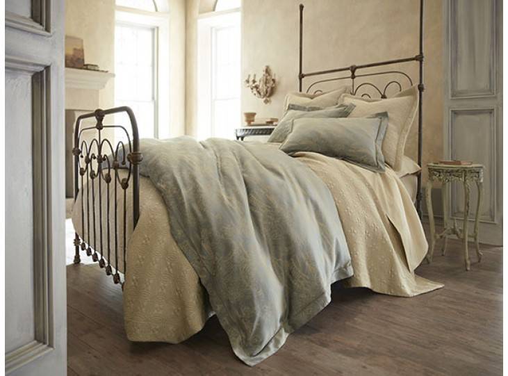 italian bedding