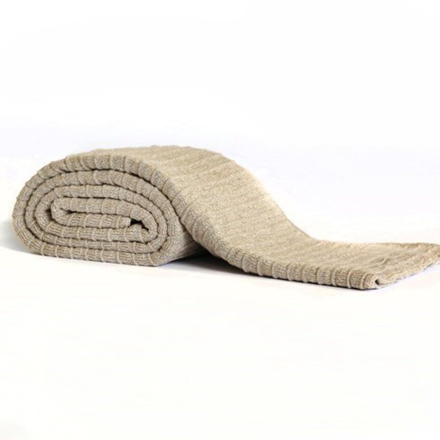 Daniel Stuart Pleat Knit Blankets