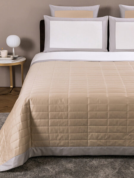 Frette Rectangular- Light Quilt