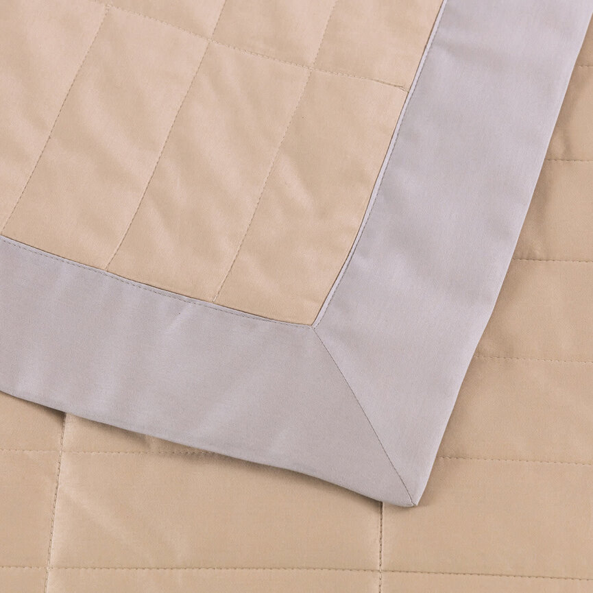 Frette Rectangular- Light Quilt