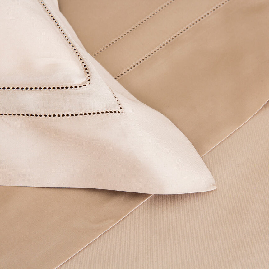 Frette Doppio Ajour- double hemstitch