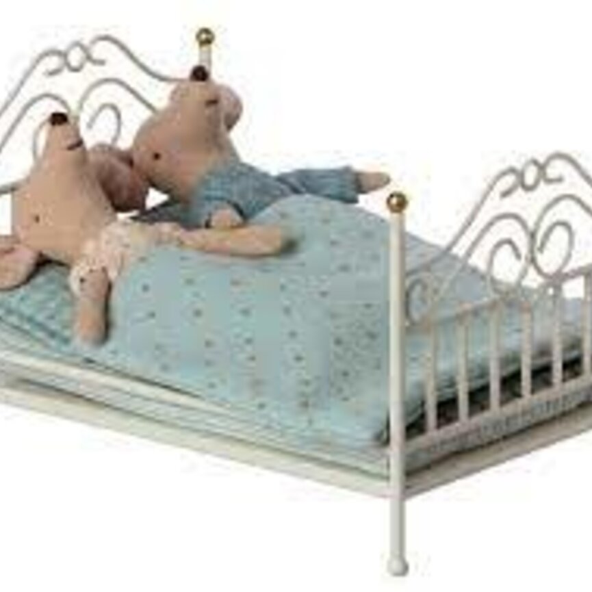 Vintage Bed, Micro- Off White