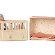 Baby Room w/Micro Bunny