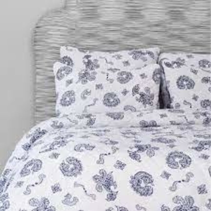 Hand Stitched Printed Quilt