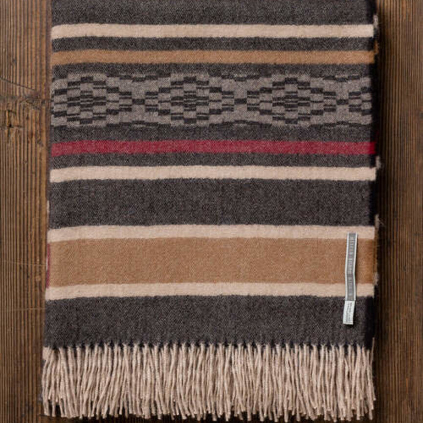 Casablanca Throw-51" x 71"