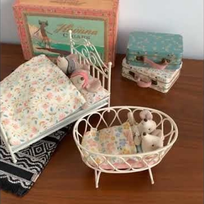 Cradle w. Sleeping Bag, MY-Rose *retired*